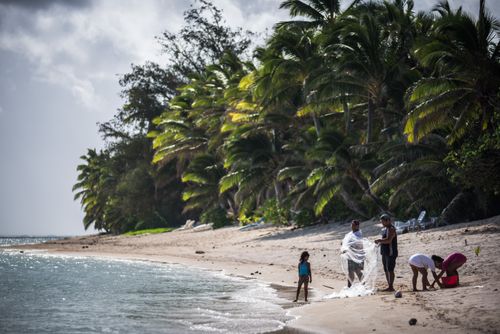 Cook Islands Landscape Travel Photography Fishermen net fishing Titikaveka Rarotonga Cook Islands