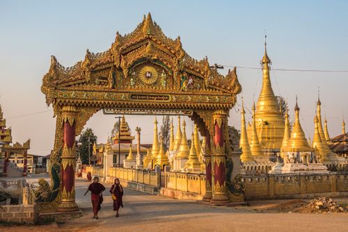 Documentary Travel Photography by UK London Documentary Travel Photographer Myanmar Burma Pindaya