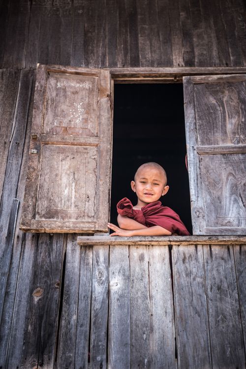 Documentary Travel Portrait Photography by UK London Documentary Portrait Photographer Myanmar Burma Kalaw