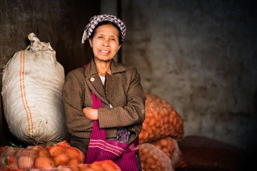Documentary Travel Portrait Photography by UK London Documentary Portrait Photographer Myanmar Burma Pindaya